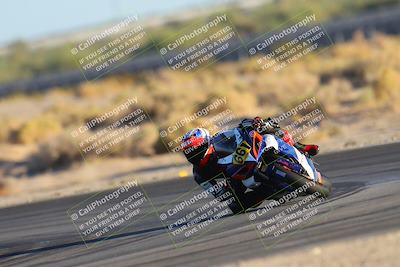 media/Nov-17-2024-CVMA (Sun) [[1fec520723]]/Race 17-Amateur Supersport Middleweight/